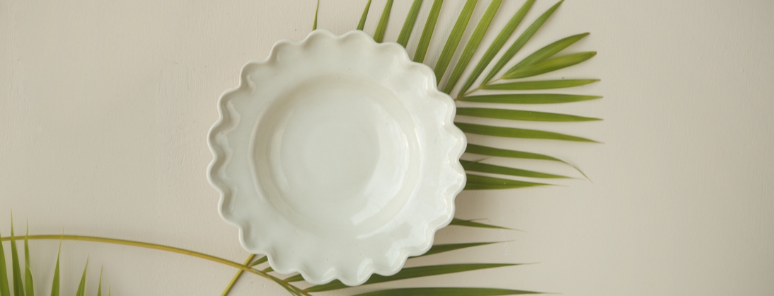 Serving Bowls & Utensils