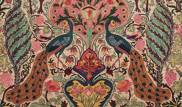 EPOCHAL PROPS: THEHOUSEOFTHINGS TELLS YOU WHY ANTIQUE EMBROIDERED TAPESTRIES ARE A MUST-HAVE.